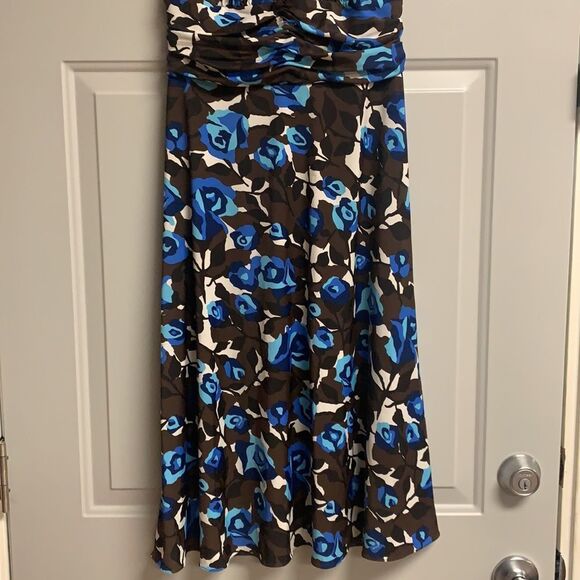 Donna Morgan Brown White Blue Rose Floral Halter Dress 8 - Picture 4 of 5